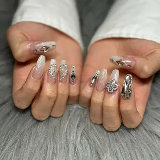 ネイル y's　beauty 京橋店のネイルデザイン