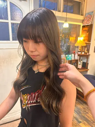 ロング カラー 清水千優/パーマ/透 明感カラー/メンズのヘアスタイル