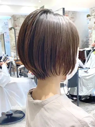 ショート カラー 💍新宿ショート 💍岩田莉奈のヘアスタイル
