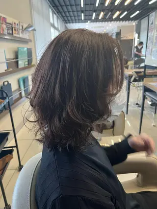 ミディアム パーマ RAY Field 小佐井悠未のヘアスタイル