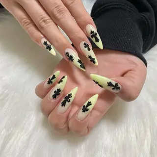 ネイル 岩﨑 美沙のネイルデザイン