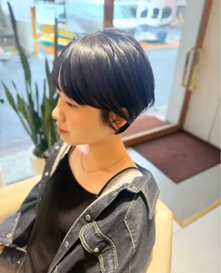 ショート カラー 安永 涼のヘアスタイル