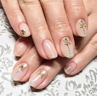 ネイル 髙城 亜紀のネイルデザイン