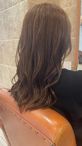 ロング カラー 松田 唯叶のヘアスタイル