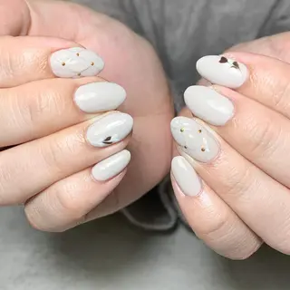 ネイル atelier　FIORITURA所属・FIORITURA aiのネイルデザイン