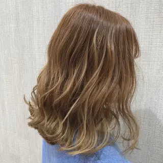 ミディアム カラー 🫧透け感⋆艶髪💎 山口アヤカのヘアスタイル
