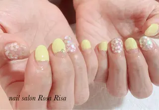 ミディアム ネイル ネイルスタジオ シェイクユアハンズのネイルデザイン