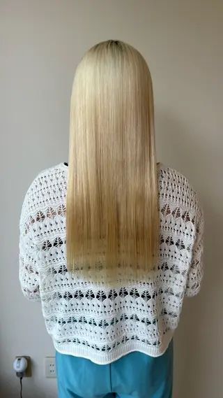 ロング カラー 矢野 明梨のヘアスタイル