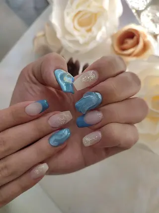 ネイル RUNWAY 　　の眉毛・アイブロウイメージ