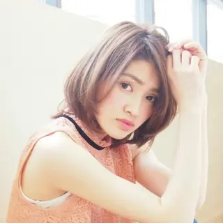 ミディアム カラー 鎌倉 彩のヘアスタイル