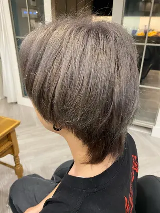 カラー 浅野 有輝のヘアスタイル