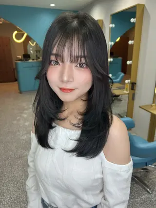 ミディアム 荒木 桜のヘアスタイル