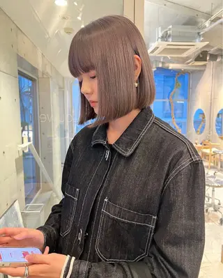 ショート カラー ボブ/透明感カラー EMIRIのヘアスタイル