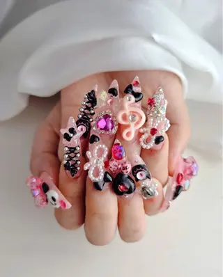 ネイル Lyna 池袋のネイルデザイン