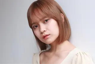 ミディアム カラー THE DAY所属・AKI HASHIMOTOのヘアスタイル