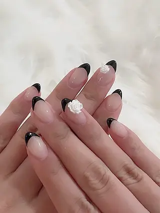 ネイル シュシュ 🎀 girly nailのネイルデザイン
