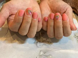 ネイル トータルビューティサロン cure所属・mika nailのネイルデザイン