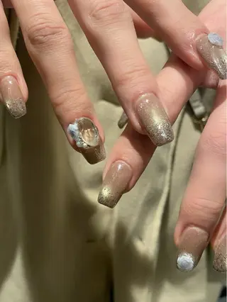 ネイル ＼近畿大学／近く🦢 Swanのネイルデザイン