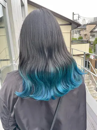 ロング カラー SALOWIN池袋East店3F所属・インナーカラー 推し ブリーチ  髪質改善のヘアスタイル