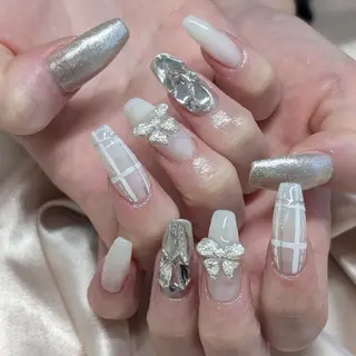 ネイル salon iris 🦋北広島市大曲のネイルデザイン