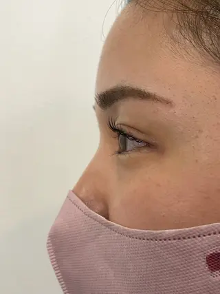 マツエク・マツパ Oui Lash&Brow 太田店所属・Oui  與那嶺 真衣の眉毛・アイブロウイメージ