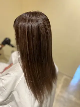 ロング カラー 西川 舞彩のヘアスタイル