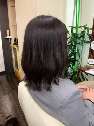 ミディアム 西形 梨瑚のヘアスタイル