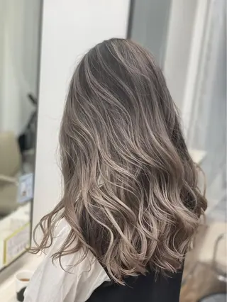 ロング カラー ヘアアレンジ newi 川崎店のヘアスタイル