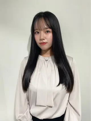 カラー AO所属・RISAKO 艶髪モテヘア🎀府中のヘアスタイル