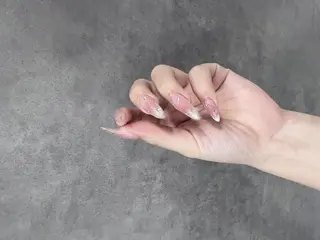 ネイル E nail ネイリストのネイルデザイン