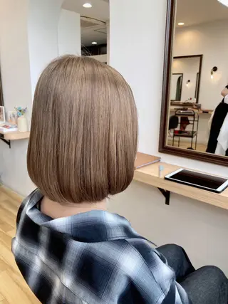 ショート カラー 大野 まゆのヘアスタイル