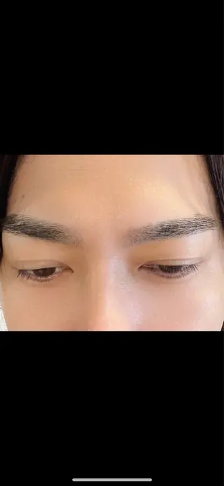 メンズ Stazio 54の眉毛・アイブロウイメージ