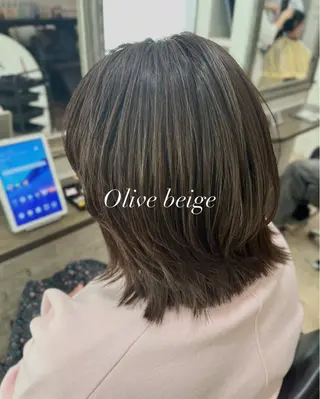 カラー 渋田 唯のヘアスタイル