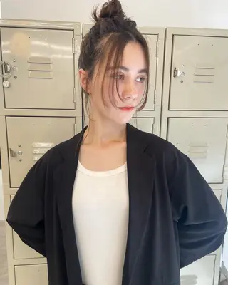 セミロング パーマ パーマ、ボブ、透明感 カラー、小須田ゆあのヘアスタイル