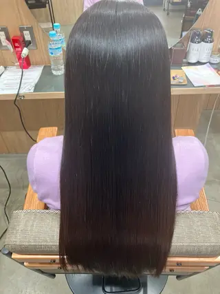 ロング Tsuyoshi 【Rosso】のヘアスタイル