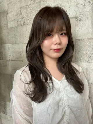 ロング カラー 🩶 AIRA / 透明感カラー 🩶のヘアスタイル