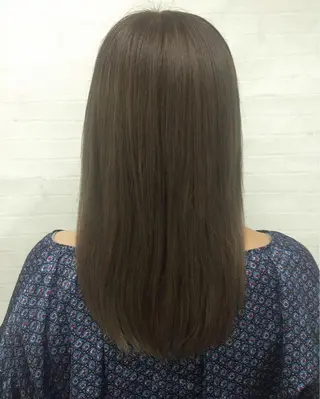 セミロング カラー 齋藤 咲のヘアスタイル