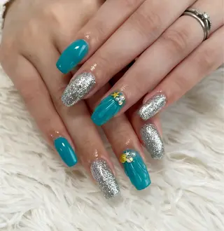 ネイル 島田 亜紀のネイルデザイン