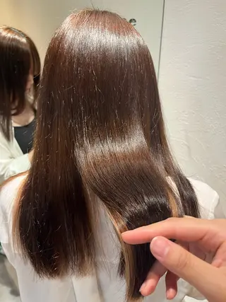 ロング カラー 柿添 莉央のヘアスタイル