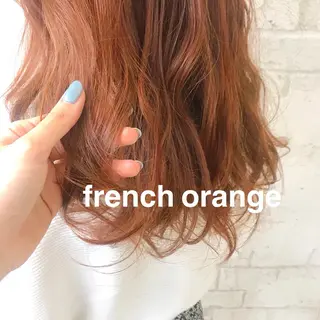 ロング カラー オリーブ/アッシュ やわらか透明感カラーのヘアスタイル