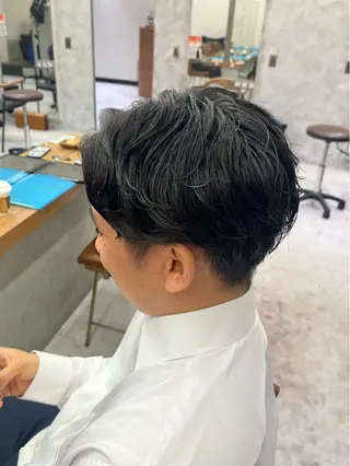 パーマ メンズ 橋本 萌々香のヘアスタイル