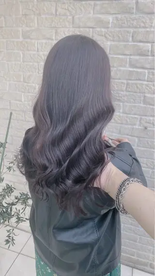 ロング カラー ヘアアレンジ 西山 夢月のヘアスタイル