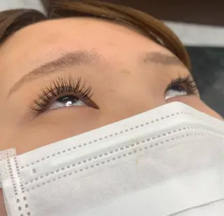 マツエク・マツパ shucre所属・奥村 実徳のマツエク・マツパデザイン