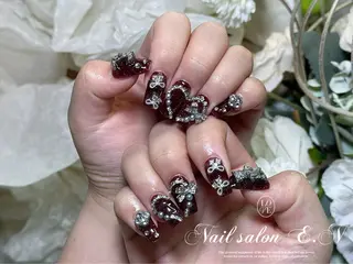 ネイル E.N🦋 長さ出し/持ち込みのネイルデザイン