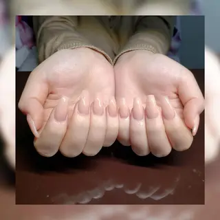 ミディアム ネイル クロキ 。のネイルデザイン