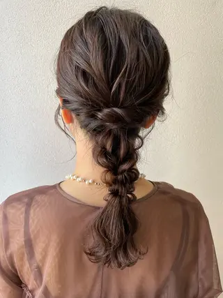 セミロング ヘアアレンジ 沢田 瞳のヘアスタイル