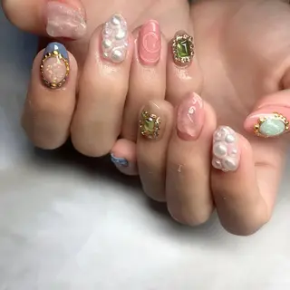 ネイル maggienail所属・Maggie Nagisaのネイルデザイン