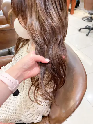 セミロング カラー ✨カラー支持No.1 🧸ワキ カナコ🧸のヘアスタイル