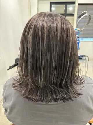 ミディアム カラー 工藤 沙羅のヘアスタイル
