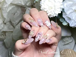 ネイル E.N🦋 長さ出し/持ち込みのネイルデザイン